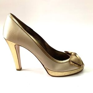 Coach | Gold bow peep toe Whitnie platform heels